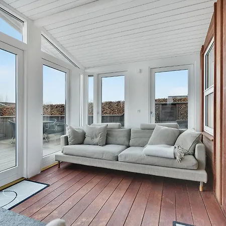 2 Bedroom Gorgeous In Dom wakacyjny