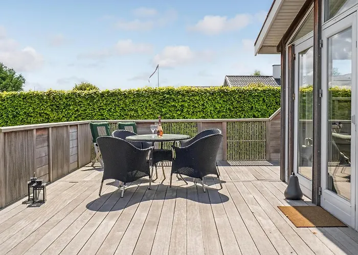 2 Bedroom Gorgeous In