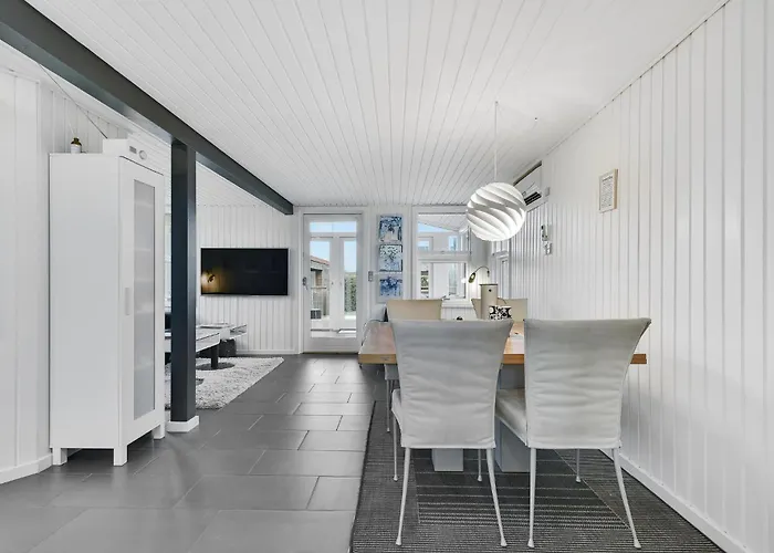 2 Bedroom Gorgeous In Kerteminde
